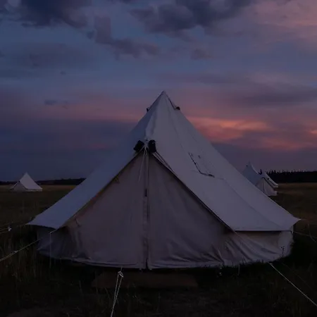 ホリデーパーク Kompleks Wypoczynkowy, Glamping Roza Wiatrow