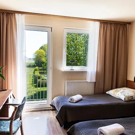 Vakantiepark Kompleks Wypoczynkowy, Glamping Roza Wiatrow Darlowko
