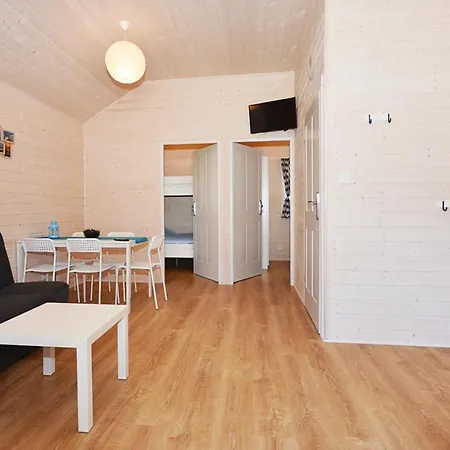 Kompleks Wypoczynkowy, Glamping Roza Wiatrow * Darlowko