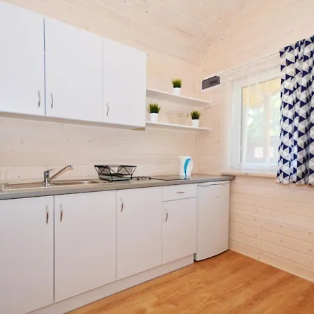 Kompleks Wypoczynkowy, Glamping Roza Wiatrow