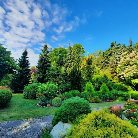 ホリデーパーク Kompleks Wypoczynkowy, Glamping Roza Wiatrow *